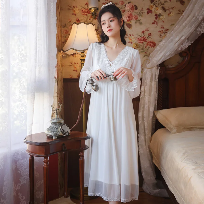 long sleeved nightdress girl spring palace
