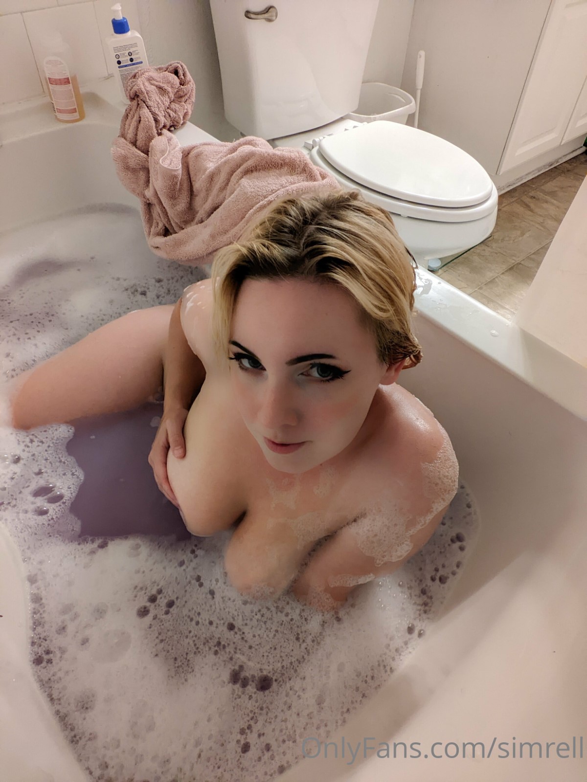 katie simrell bubble bath